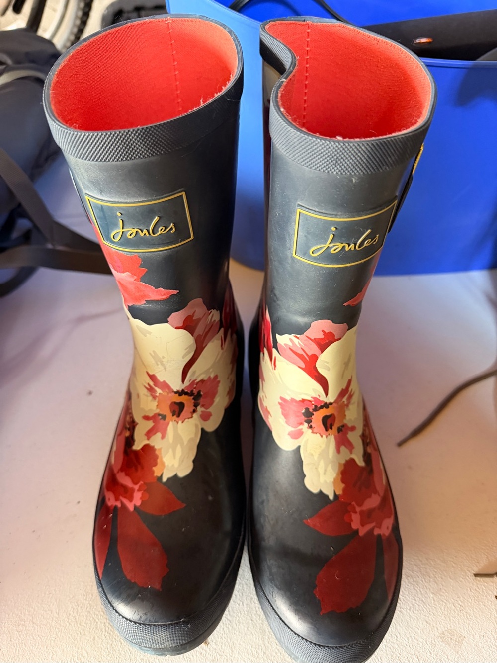 Joules Navy Floral Rain Boots sz 38 (8) with Red and Cream Blooms